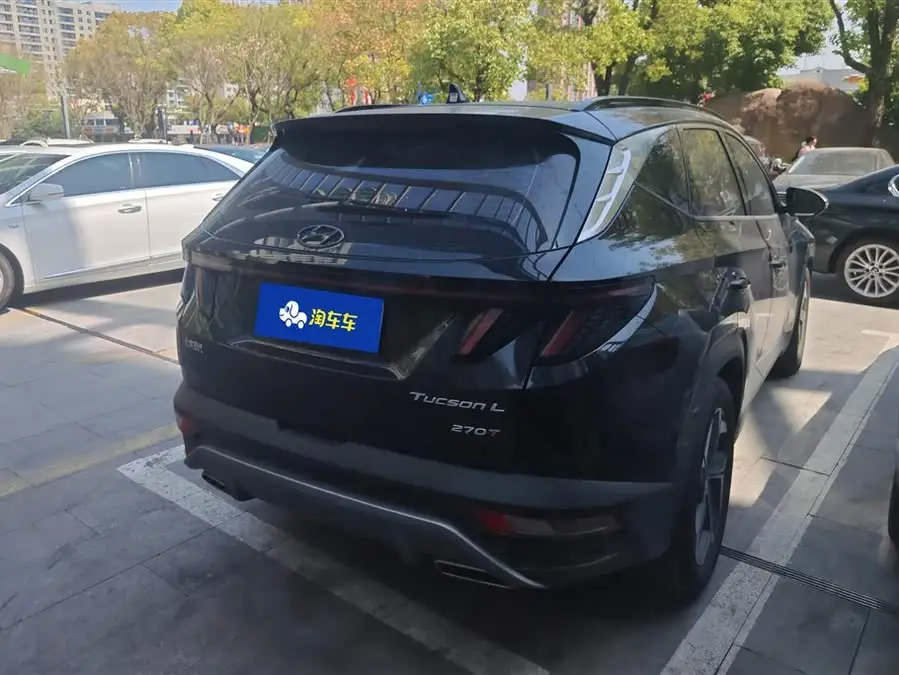 توسان 2021 طراز توسان L 1.5T DCT LUX النسخة المميزة