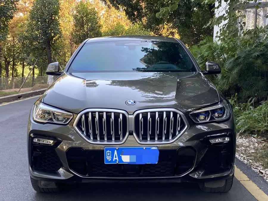 بي إم دبليو X6 2022 xDrive40i باقة M الرياضية الفاخرة