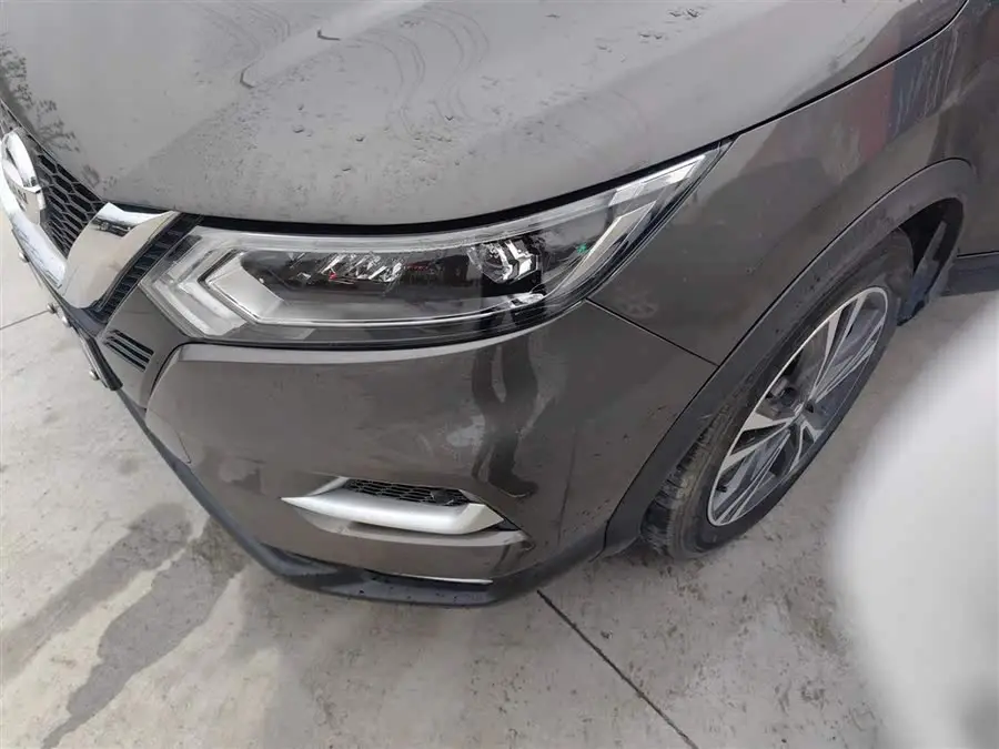 2021 نيسان إكس-تريل 2.0 لتر CVT الفاخرة