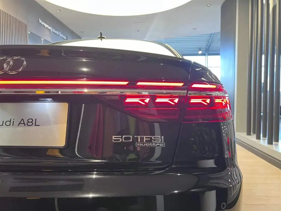أودي A8 2025 A8L 50 TFSI كواترو بريستيج