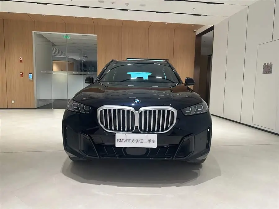 BMW X5 2023 xDrive 40Li M Sport Night Package