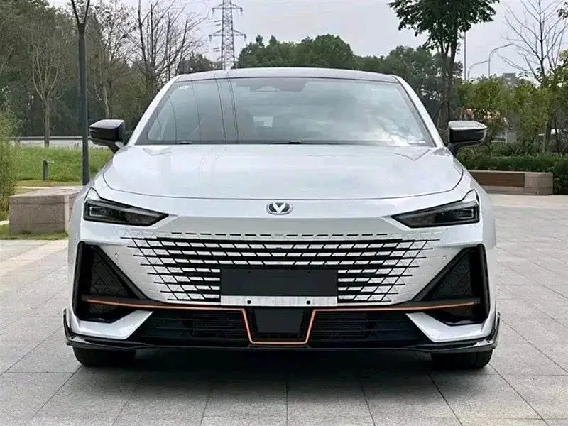 Changan UNI-V 2023 1.5T Premium