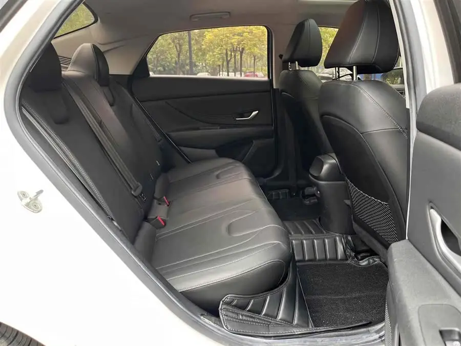 إيلانتر 2021 1.5 لتر CVT LUX النسخة المتميزة