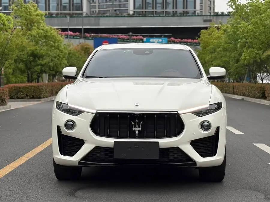 Levante 2023 3.0T Modena