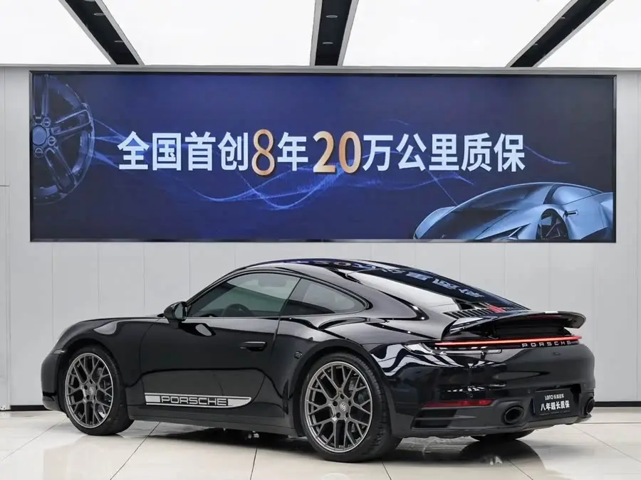 بورش 911 2023 كاريرا 3.0T