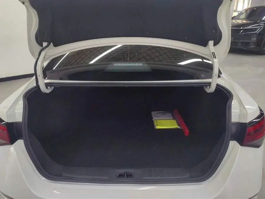 نيسان سيلفي 2021 1.6 لتر XL CVT إديشين