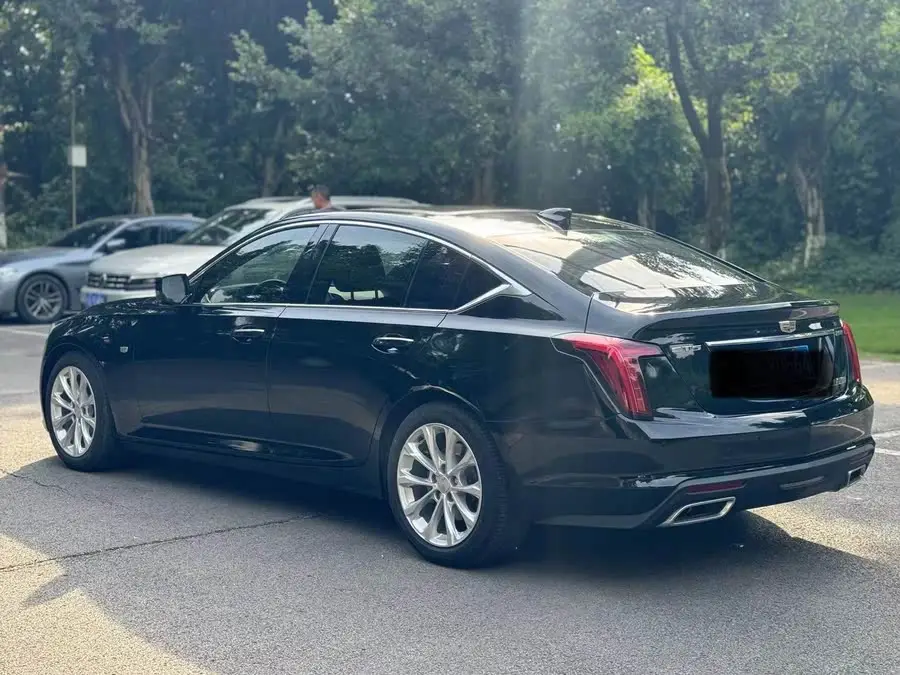 كاديلاك CT5 2021 28T الفاخرة