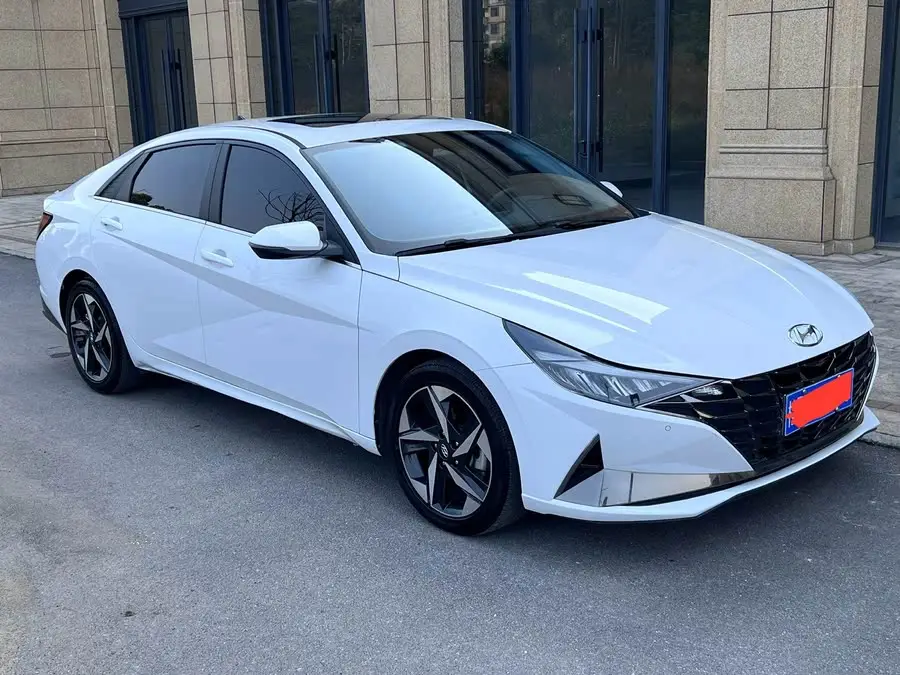إيلانتر 2021 1.5 لتر CVT LUX النسخة المميزة