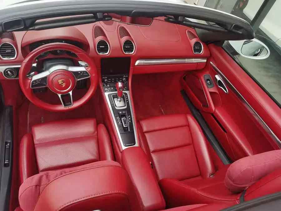 Porsche 718 2020 Model Boxster 2.0T