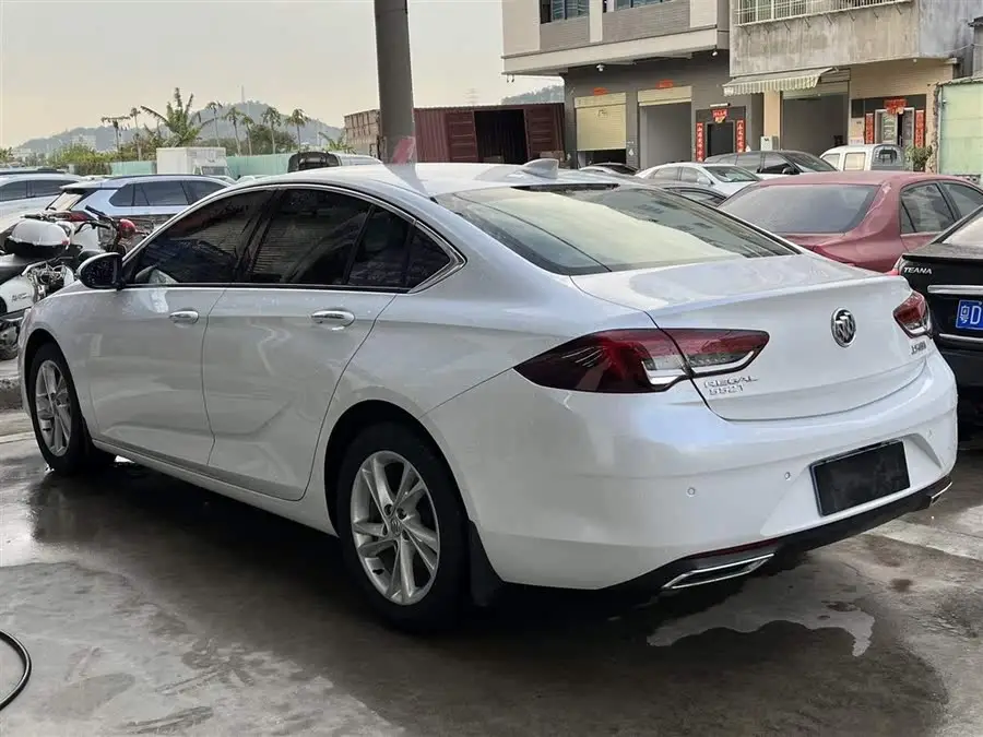 بيوك 2022 ريجال 552T الإصدار الذكي