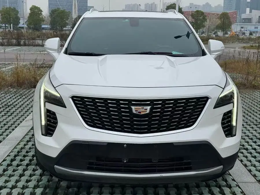 Cadillac XT4 2021 28T FWD Premium