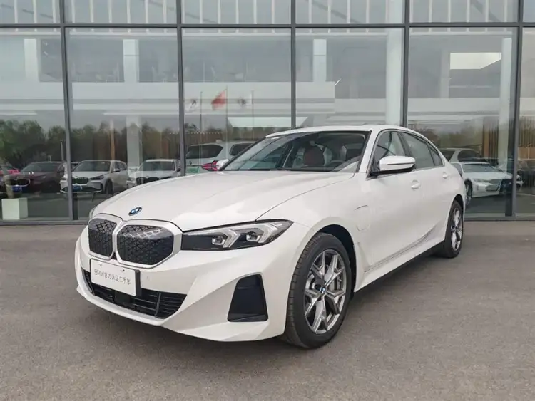 BMW i3 2025 eDrive 35 L