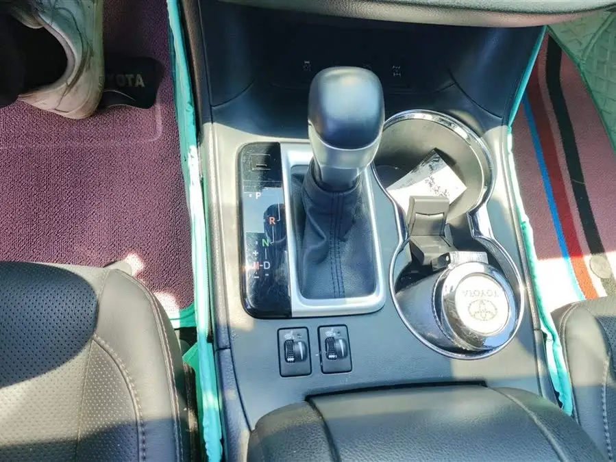 هايلاندر 2021 طراز 2.0T دفع رباعي إصدار فاخرة 7 مقاعد