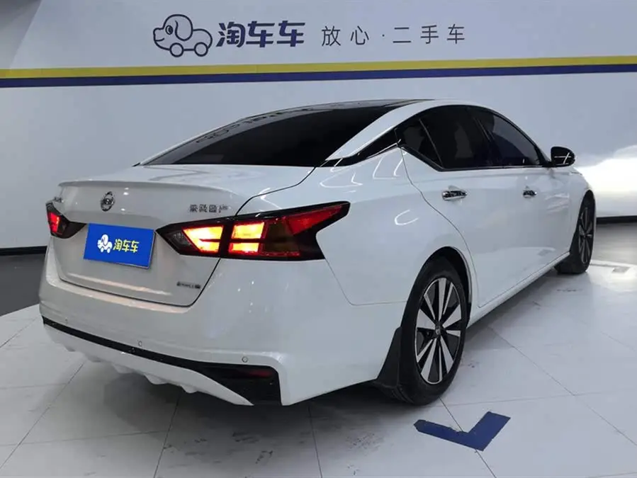 تينّا 2021 2.0L XL إصدار الراحة