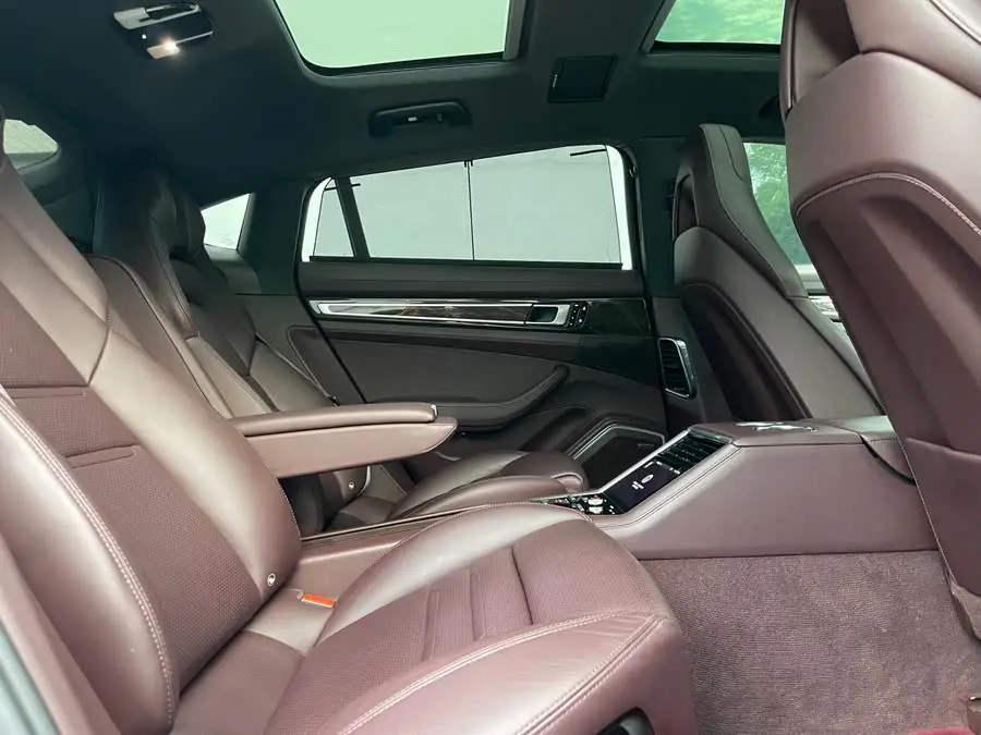 2021 Porsche Panamera Executive 2.9T