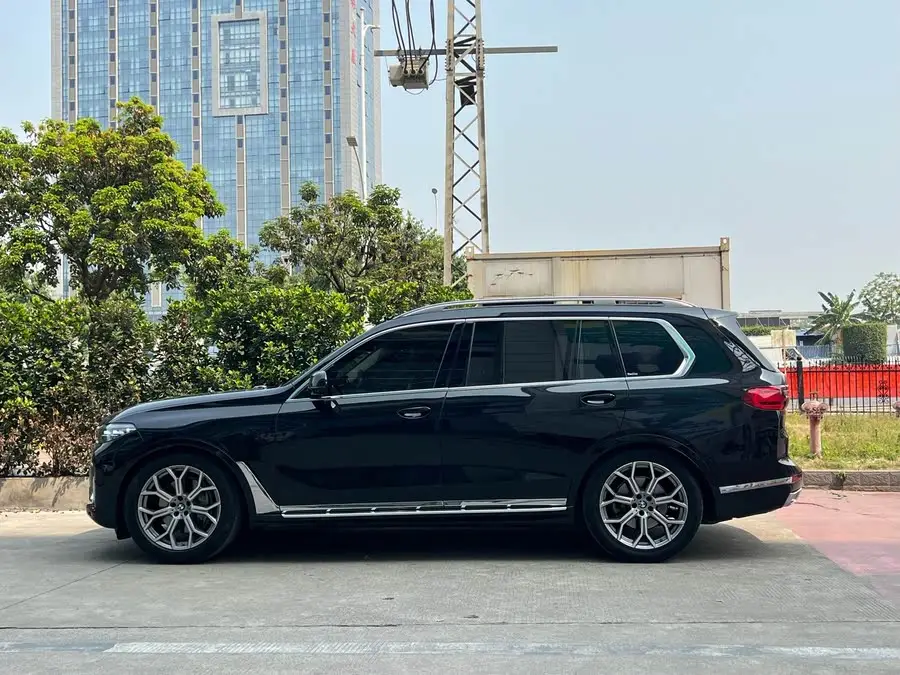 BMW X7 2020 xDrive40i Luxury Package