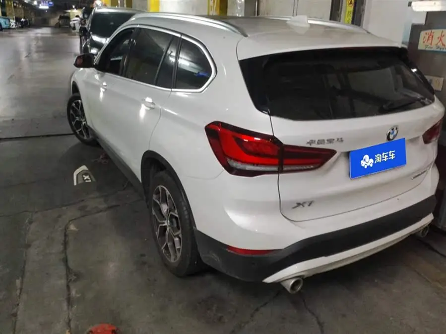 بي إم دبليو X1 2021 sDrive25Li إصدار رائد