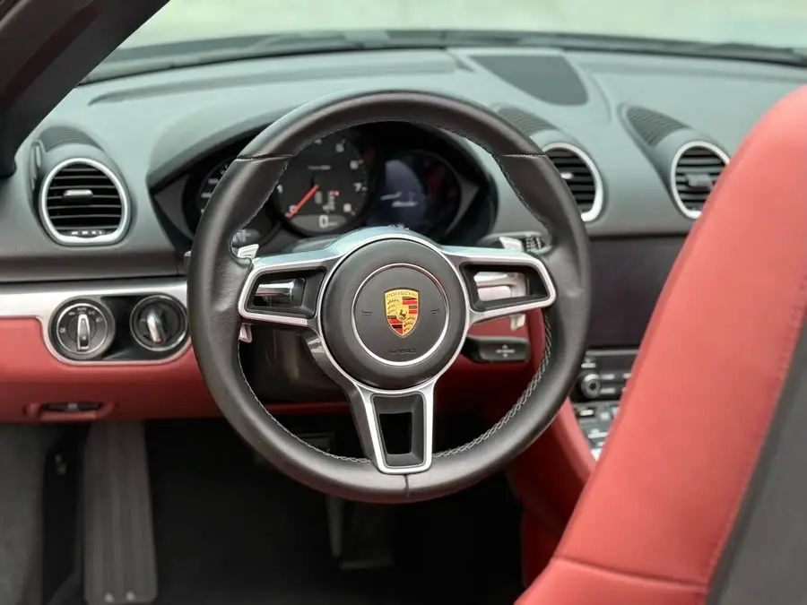 Porsche 718 2020 Model Boxster 2.0T