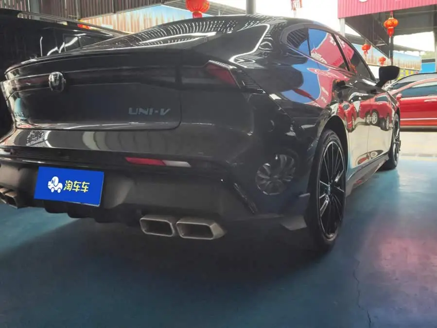 Changan UNI-V 2024 1.5T Premium Sport Edition