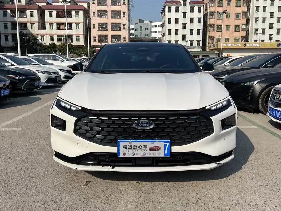 موديل 2022 فورد مونديو بتحديث EcoBoost 245 الفاخر