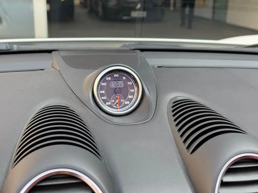 Porsche 718 2020 Model Boxster 2.0T