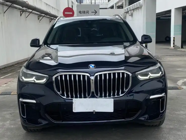 BMW X5 2023 xDrive 30Li M Sports Package