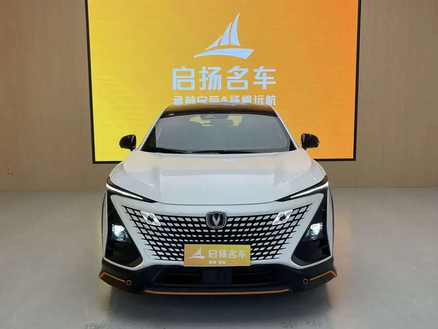 شانجان UNI-T 2022 1.5T إصدار الملاحة الذكية