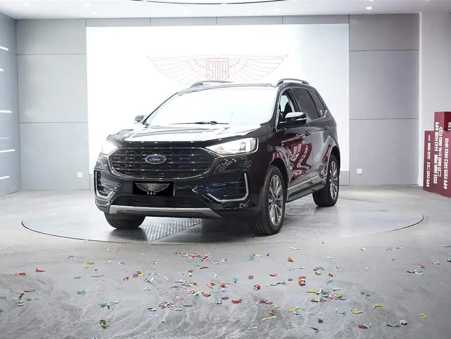 2021 Ford Edge PLUS EcoBoost 245 FWD High-end 7-seater