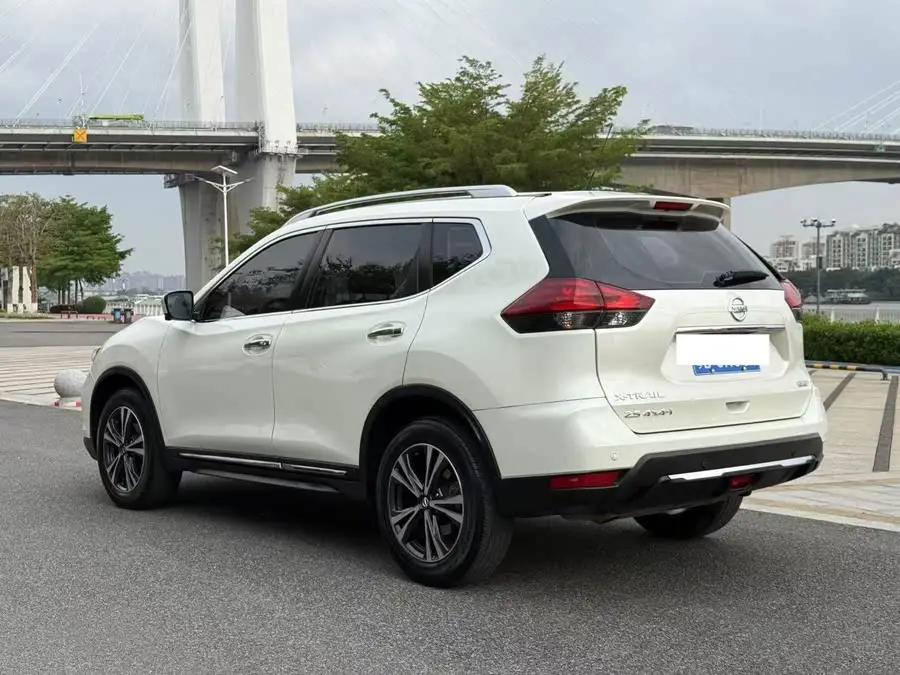 X-Trail 2021 2.5L CVT 4WD XL ITS Luxury Navigation Edition