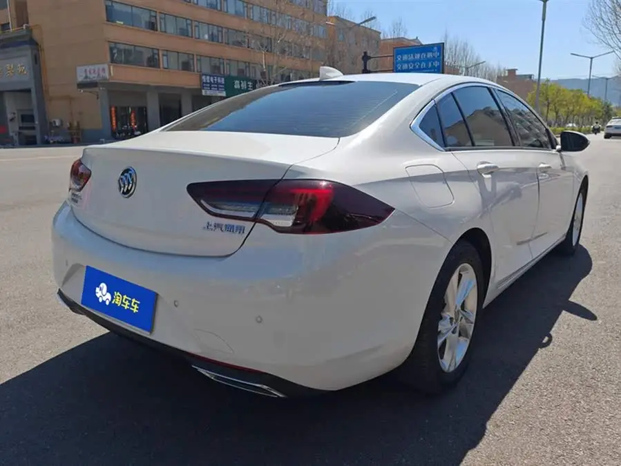 بيوك ريجال 2020 552T فاخرة