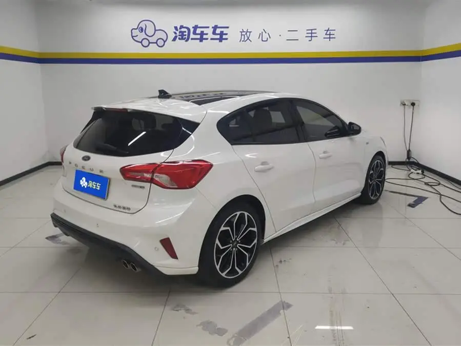 2020 فورد فوكس 2.0 لتر إيكوبوست 180 أوتوماتيك ST لاين