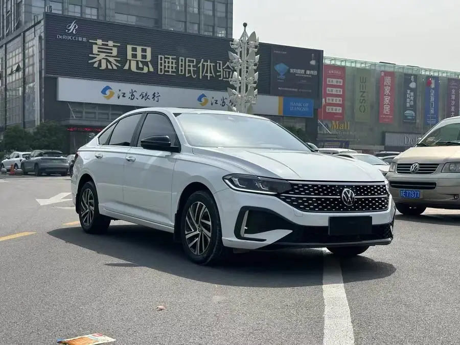 LAVIDA 2023 300TSI DSG Starry Full Comfort Edition