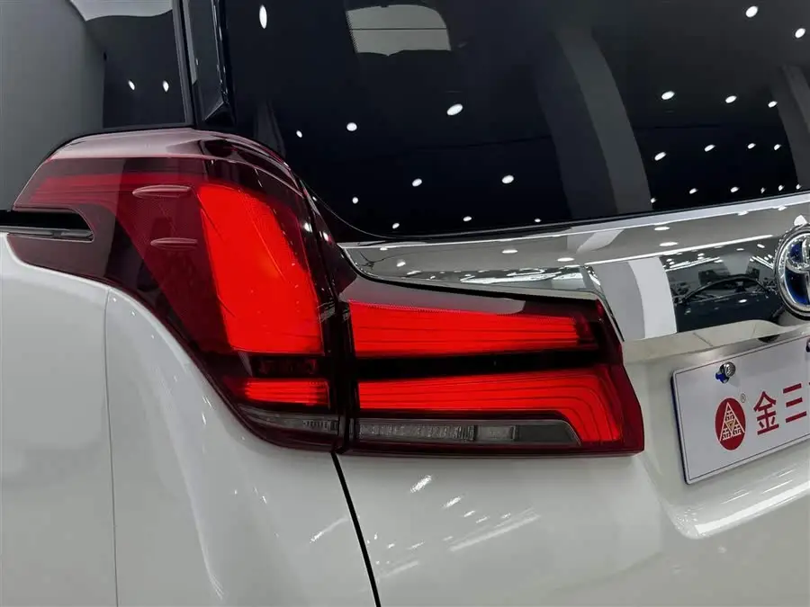 ألفارد 2021 هجين 2.5 لتر فئة فاخرة