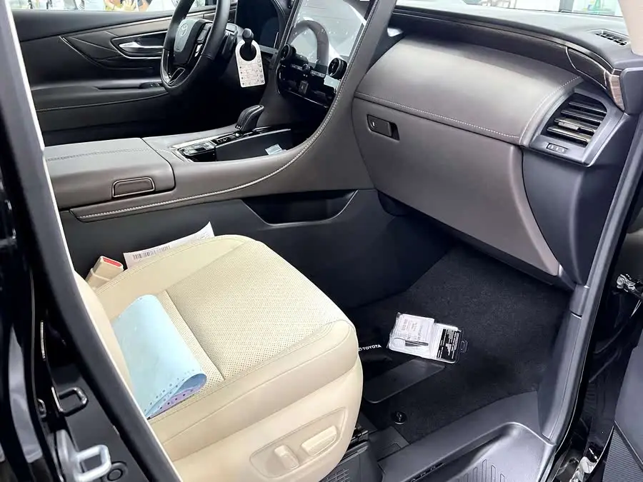 ألڤارد 2024 طراز محرك مزدوج 2.5 لتر إصدار بريميوم