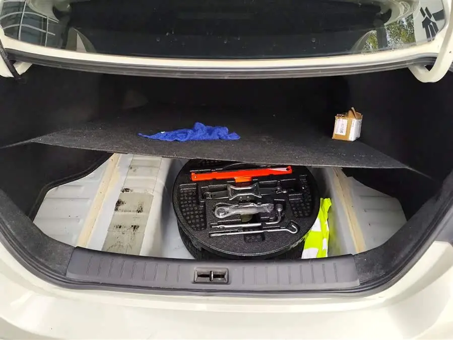 2021 نيسان سيلفي كلاسيك 1.6XL CVT فئة فاخرة