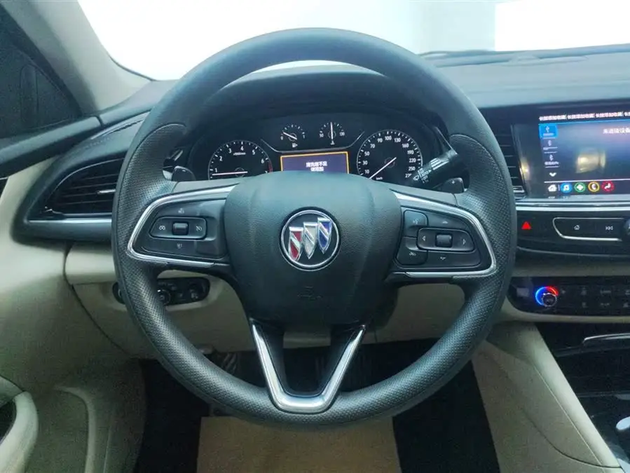 ريغال 2021 552T النخبة