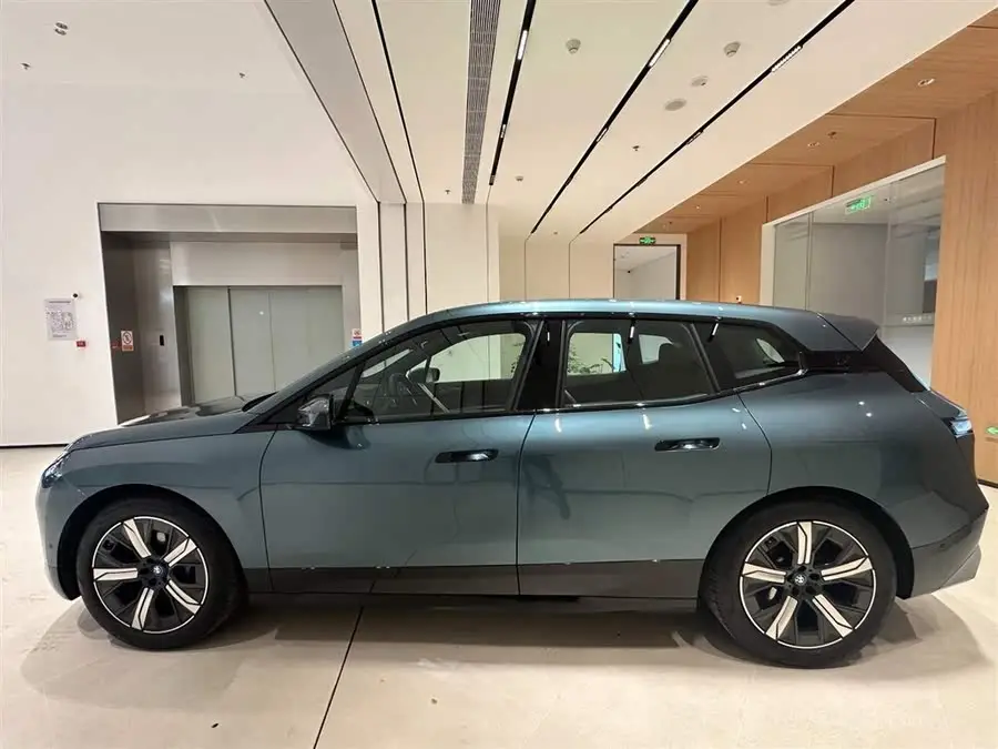 BMW iX 2023 Model Facelift xDrive50