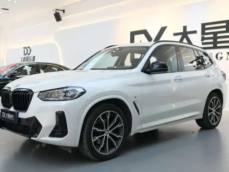 BMW X3 2023 xDrive30i Lead Edition M Night Package