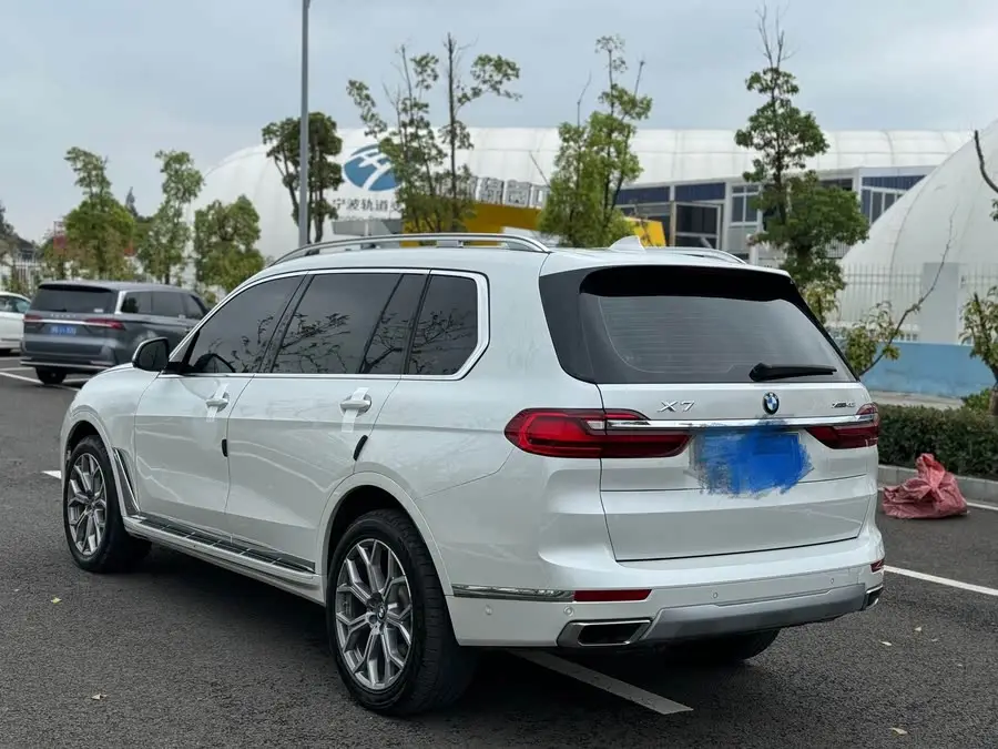 بي إم دبليو X7 طراز 2019 xDrive40i حزمة الرفاهية