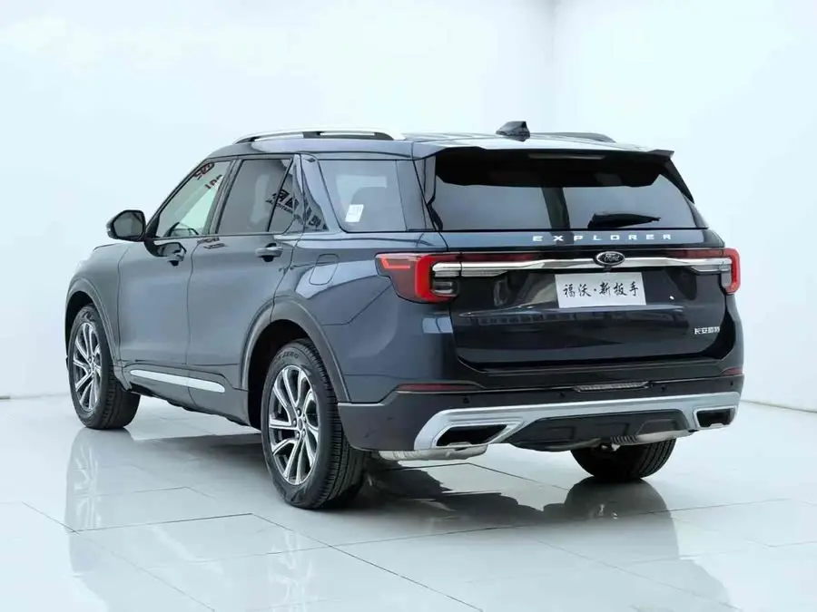 2024 إكسبلورر 2.3T EcoBoost دفع خلفي إصدار تريند 6 مقاعد