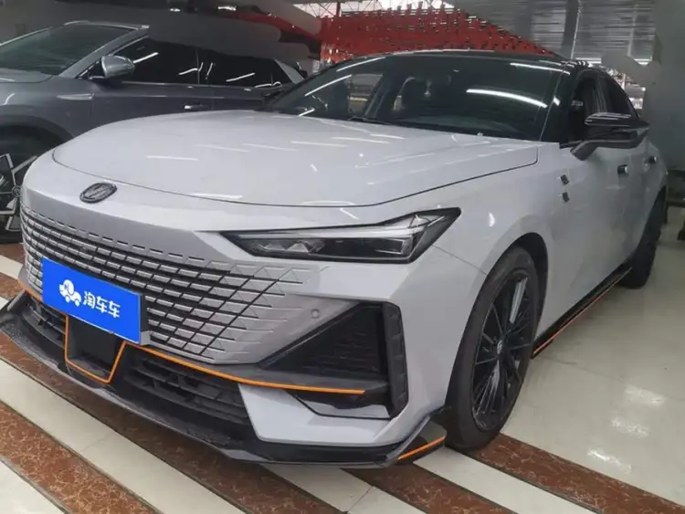 Changan UNI-V 2022 1.5T Sport Version