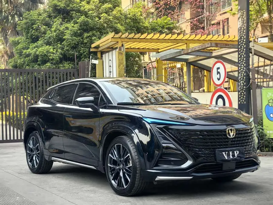 شانجان UNI-T 2023 الجيل الثاني 1.5T الرائد