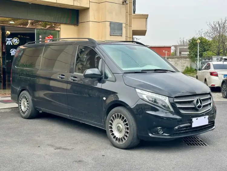 Vito 2020 2.0T Business Edition 7-seater