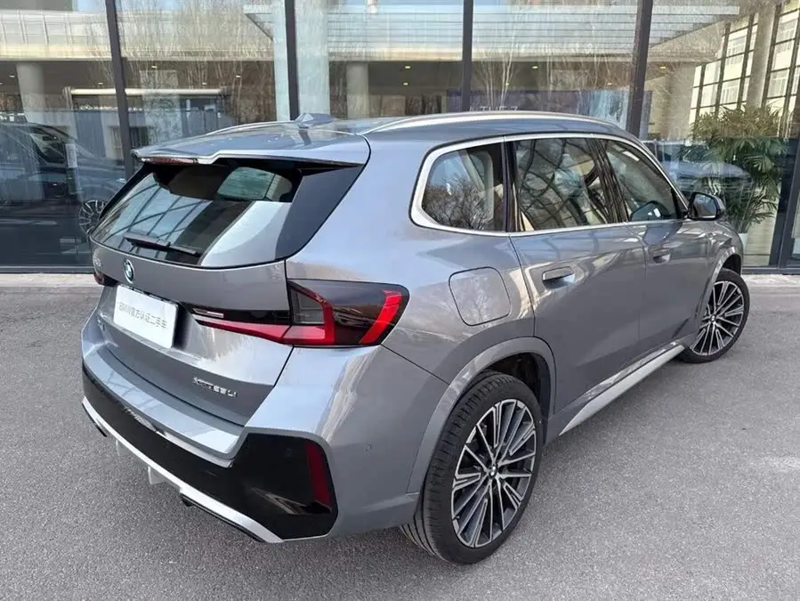 BMW X1 2023 xDrive25Li X Design Package