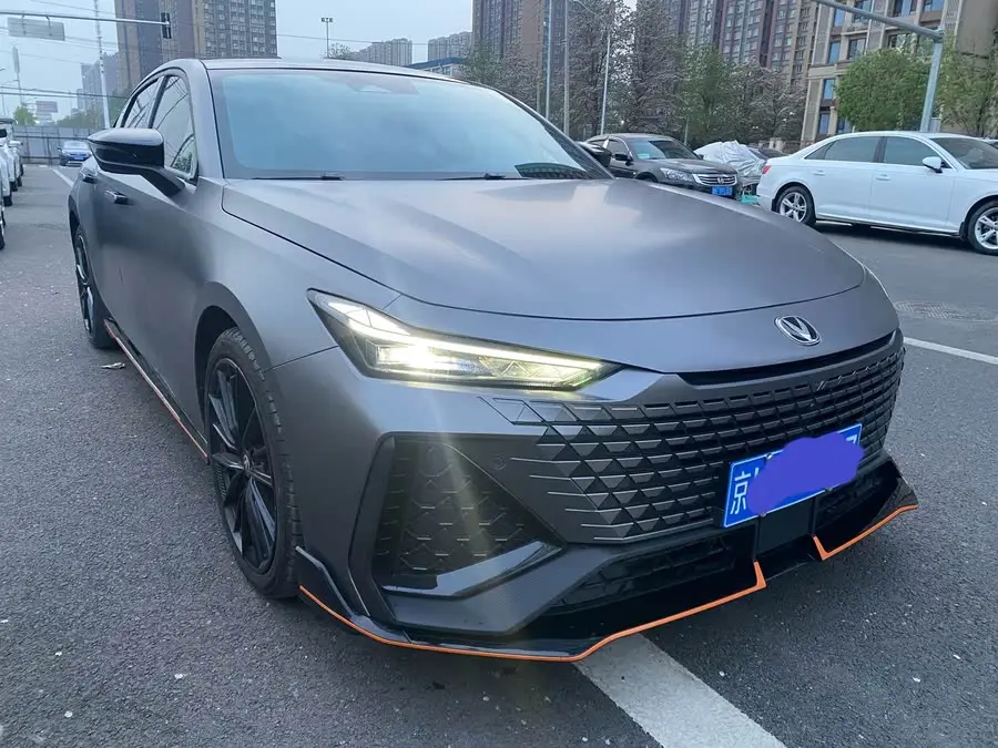 Changan UNI-V 2022 2.0T Ling Su Version