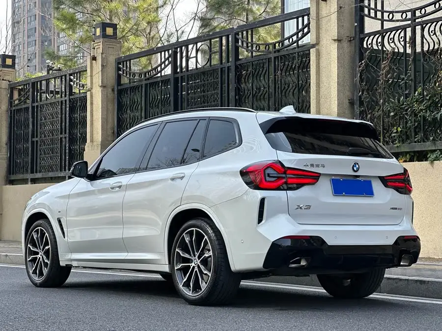 BMW X3 2022 xDrive30i Leading Model M Night Package