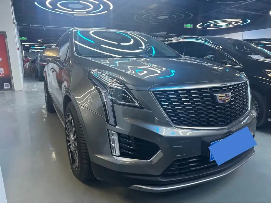 كاديلاك XT5 2021 28T الفاخرة