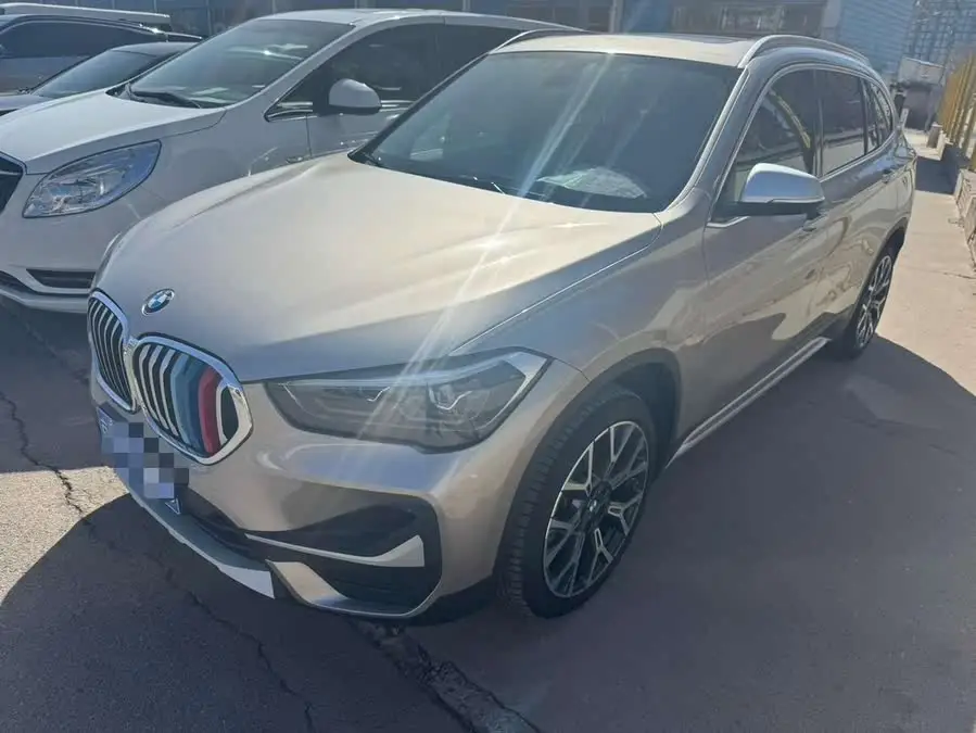 بي إم دبليو X1 2022 طراز مُجدد xDrive25Li الحصري