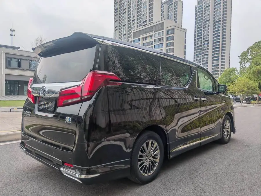 ألڤارد 2021 بنظام مزدوج 2.5 لتر إصدار بريميوم