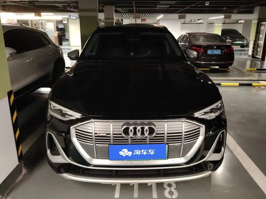 Audi e-tron 2021 50 quattro Prestige